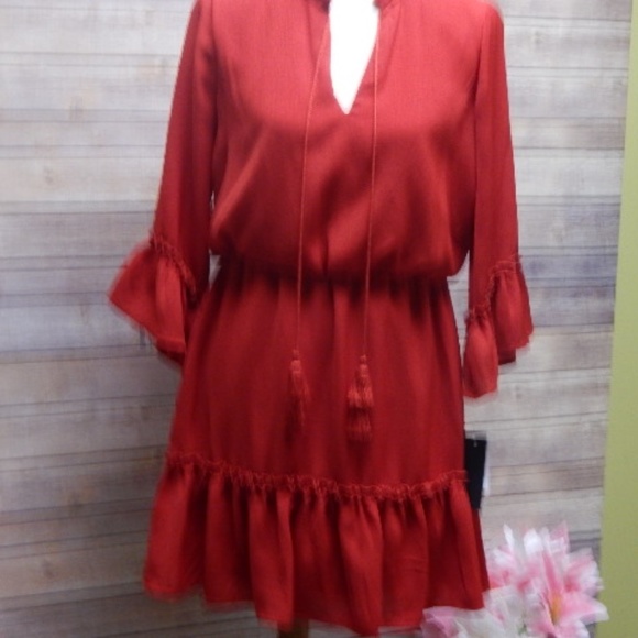 City Triangles Ruffle Neck and Sleeve NWT - Picture 2 of 8